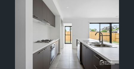 Modern Living Made Easy in Kangaroo Flat. - Photo 2