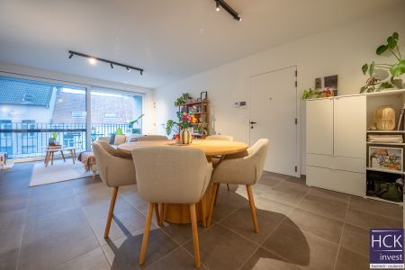 DEINZE - Prachtig nieuwbouwapp. met 2 SLPK, terras én parkeerplaats - Foto 5