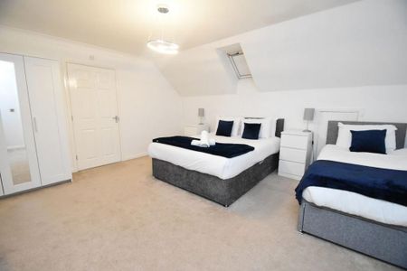 3 bedroom maisonette to rent - Photo 4