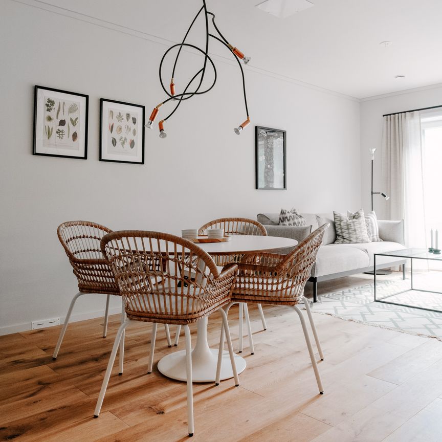 Slottsträdgårdsgatan 19 - Foto 1