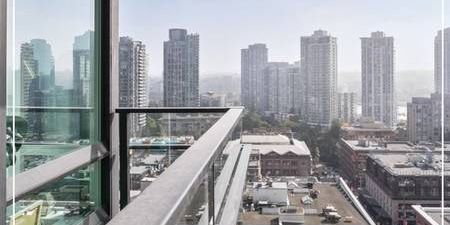 Corner Suite! 2 Bed 2 Bath In Yaletown - Photo 3