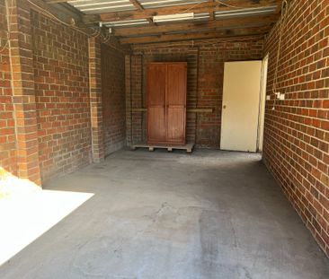 2 Bedroom unit in handy location - Photo 6