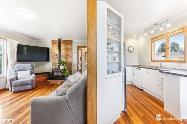 Property Management43 Neil Ave, Te Atatu Peninsula - House for Rent - Photo 1