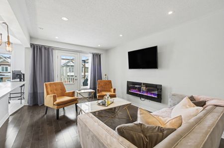 For Lease - 789 Mayfly Crescent, Barrhaven, Ontario - Photo 2