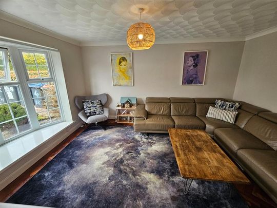 5 bedroom detached house to rent - Photo 1