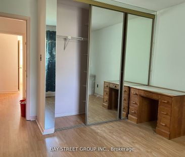 For Lease - 19 Arrowflight Drive, Markham, Ontario - Photo 2