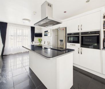 Oak Crescent, Eye - Photo 1