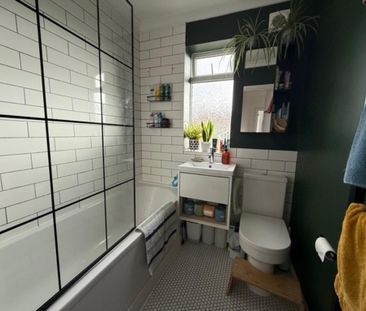 3 bedroom terraced house to rent - Photo 4