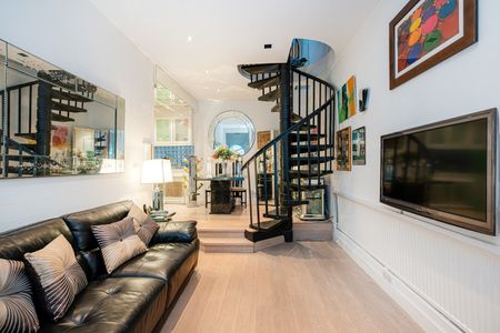 2 Bed Terraced House, Princes Mews, W2 - Photo 3