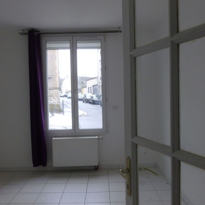 Appartement de type 2 de 38m2 , secteur St Rémy, petite monopropriété calme, disponible fin janvier. - Photo 1