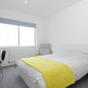 Tamar House, 2 bed apartments, Plymouth - Photo 2