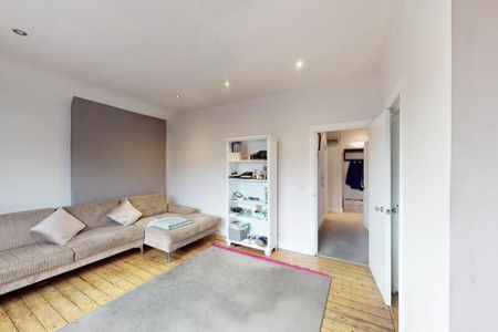 2 bedroom flat to rent - Photo 2