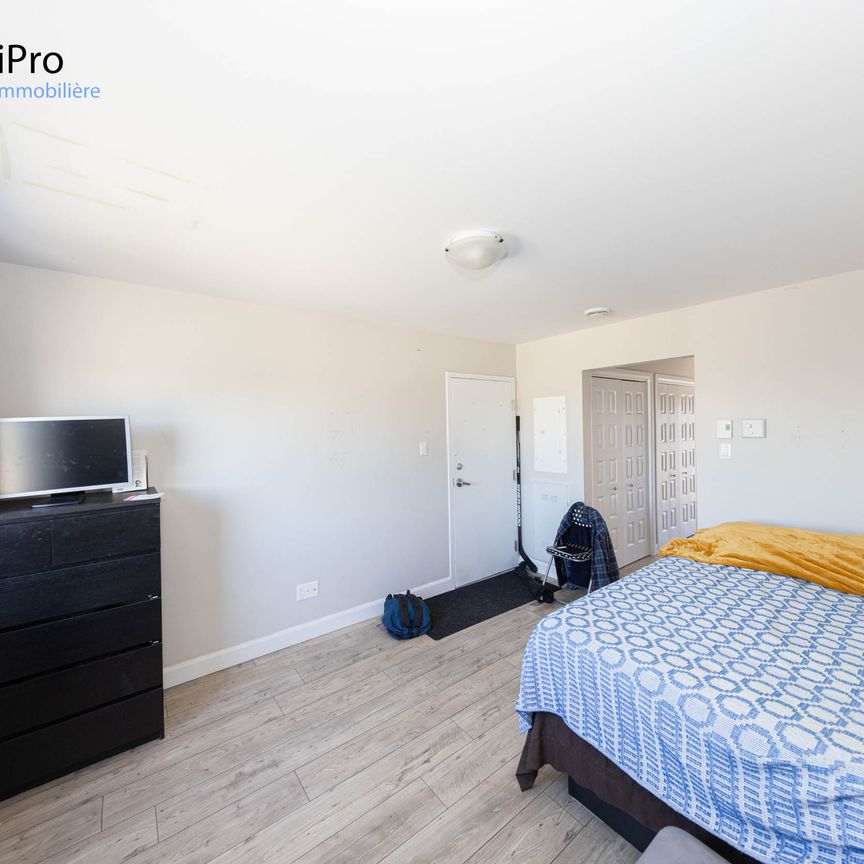 1865 Mailloux - Photo 1