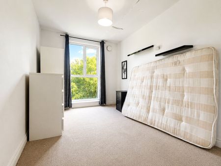 Hibernia Road, Hounslow, TW3 3RJ - Photo 3