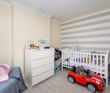 3 bedroom terraced house to rent - Photo 5