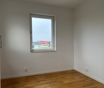 Stridsvagnsvägen, Kristianstad - Photo 6