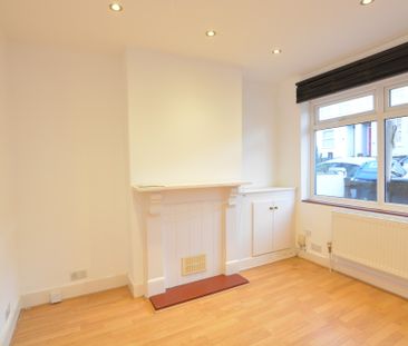 Lovely Two Bedroom House to Rent in Croydon Town Centre - Photo 3