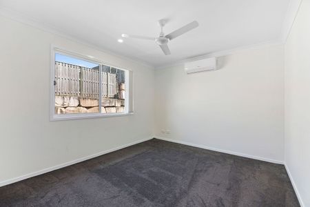 Stunning Family Home in The Heights - Photo 4