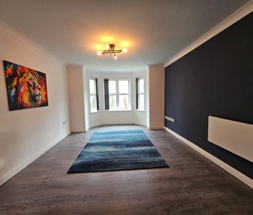 2 Bed Flat, Hadfield Close, M14 - Photo 2