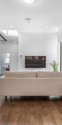 401 -3414 Rue Stanley - Photo 1