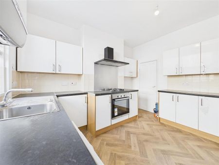 3 bedroom terraced house to rent - Photo 2