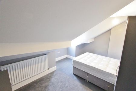 Thompson Road, Sheffield, S11 8RA - Photo 2