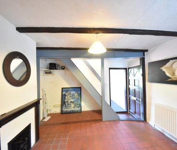 2 bedroom semi-detached house to rent - Photo 6