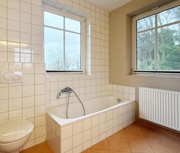 Exklusive Doppelhaushälfte zur Miete mit Garten und Privatsphäre in... - Photo 6