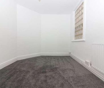 Monkston - Lovely Bedroom Home Close With Garden & Parking, MK10 - Photo 1