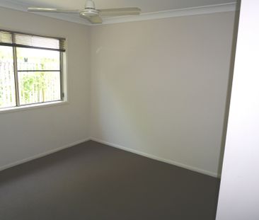Spacious Family Home in Prime Location - 26 Duranbah Road, Blacks B... - Photo 3