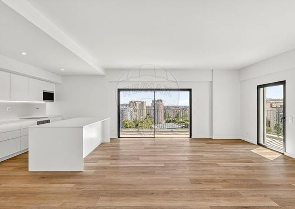 Apartamento T3 em Lisboa