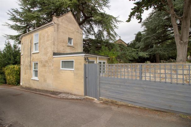 7 Church Road, Weston, Bath - Photo 1