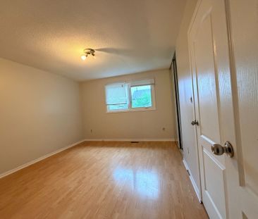 For Lease - 166 Harmony Road, Oshawa, Ontario - Photo 4