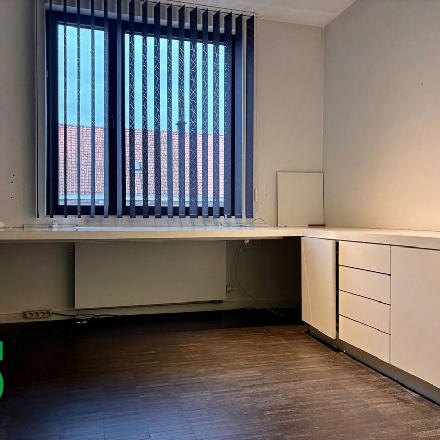 Appartement met 2 slaapkamers en 2 badkamers gelegen nabij het centrum van Geel - Photo 1