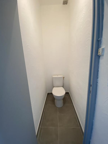 MOULEZAN - Appartement T2 de 42m² avec terrasse - Photo 5