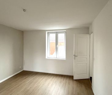 Location Appartement 2 pièces 61m² ROUBAIX 59100 - Photo 2