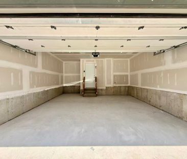 For Lease - 19 Helmkay Avenue, Richmond Hill, Ontario - Photo 2
