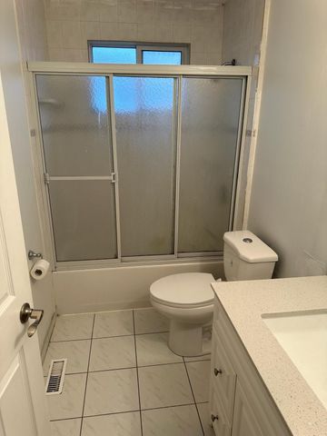 For Lease - 16 Eldon Court, Brampton, Ontario - Photo 4