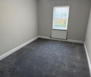 48 The Demesne, Carryduff, Belfast, BT8 8GU - Photo 3