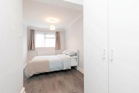 5 bedroom terraced house to rent - Photo 3