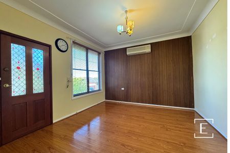 13 Butler Place, Lalor Park NSW 2147 - House For Rent | Domain - Photo 3