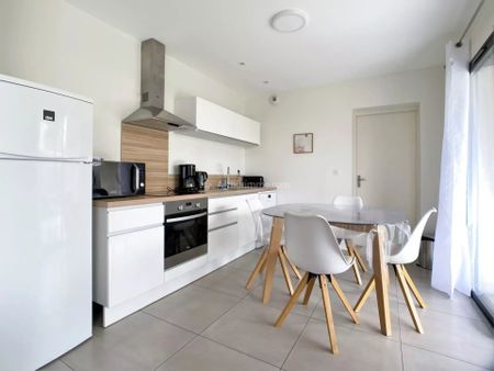 Location Maison 4 pièces 95 m2 à Albi - Photo 5