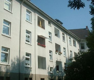 *** Modernisierte 2-Zi-Wohnung mit Loggia und zusätzlichem Mansardenraum *** - Photo 4