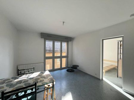 Location appartement t1 bis 2 pièces 37 m² à Rodez (12000) - Photo 2