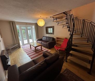 2 bedroom end of terrace house to rent - Photo 6