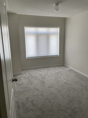 For Lease - 2540 Winter Words Drive, Oshawa, Ontario - Photo 1