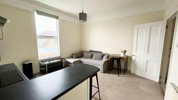 Wrotham Road, Meopham, DA13 - Photo 1