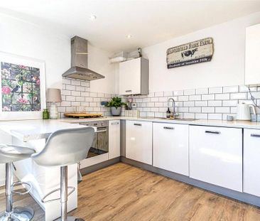 2 bedroom apartment to rent - Photo 6