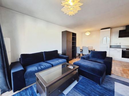 2 bedroom flat to rent - Photo 2