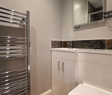 1 bedroom in a house share to rent - Photo 6